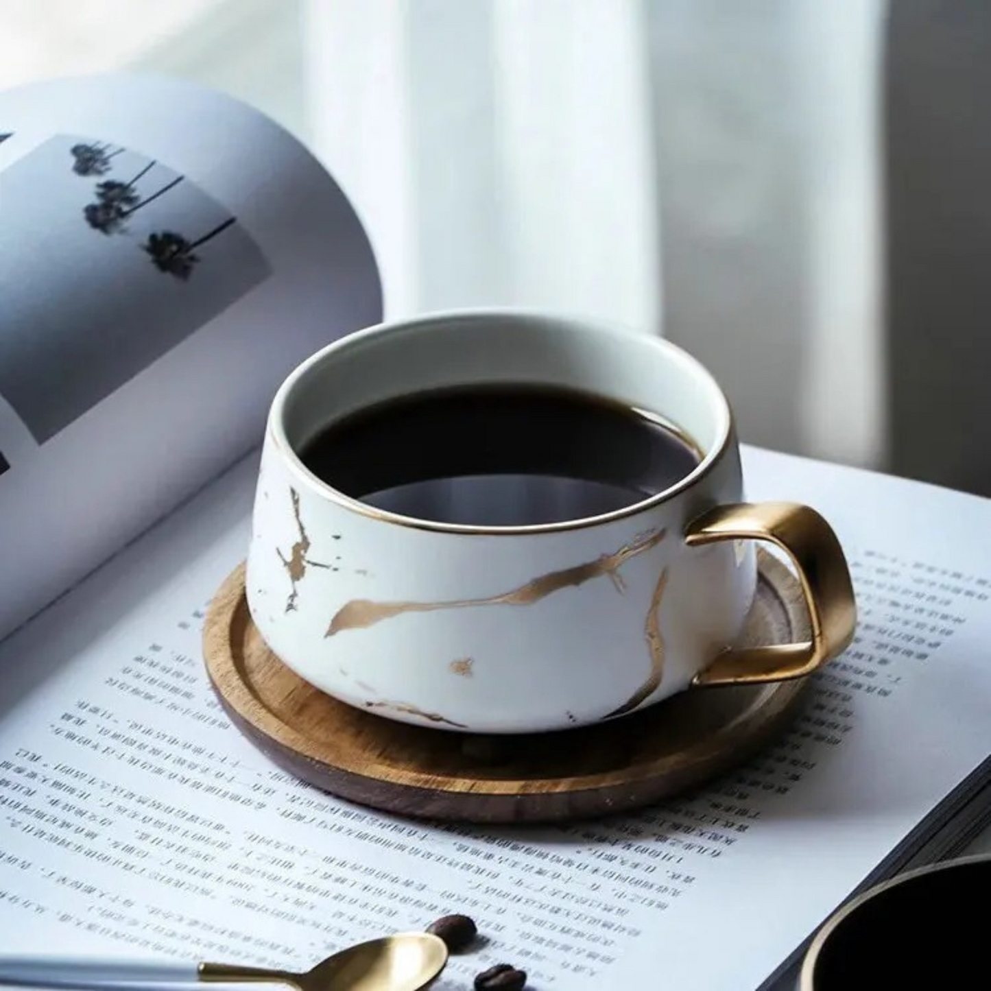 Taza de Mármol para Café. Taza para Latte y Té. Taza de Lujo. Juego de Taza y Plato. 350 ml. Color Blanco
