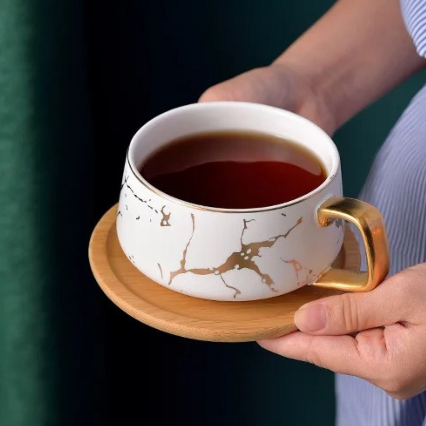 Taza de Mármol para Café. Taza para Latte y Té. Taza de Lujo. Juego de Taza y Plato. 350 ml. Color Blanco