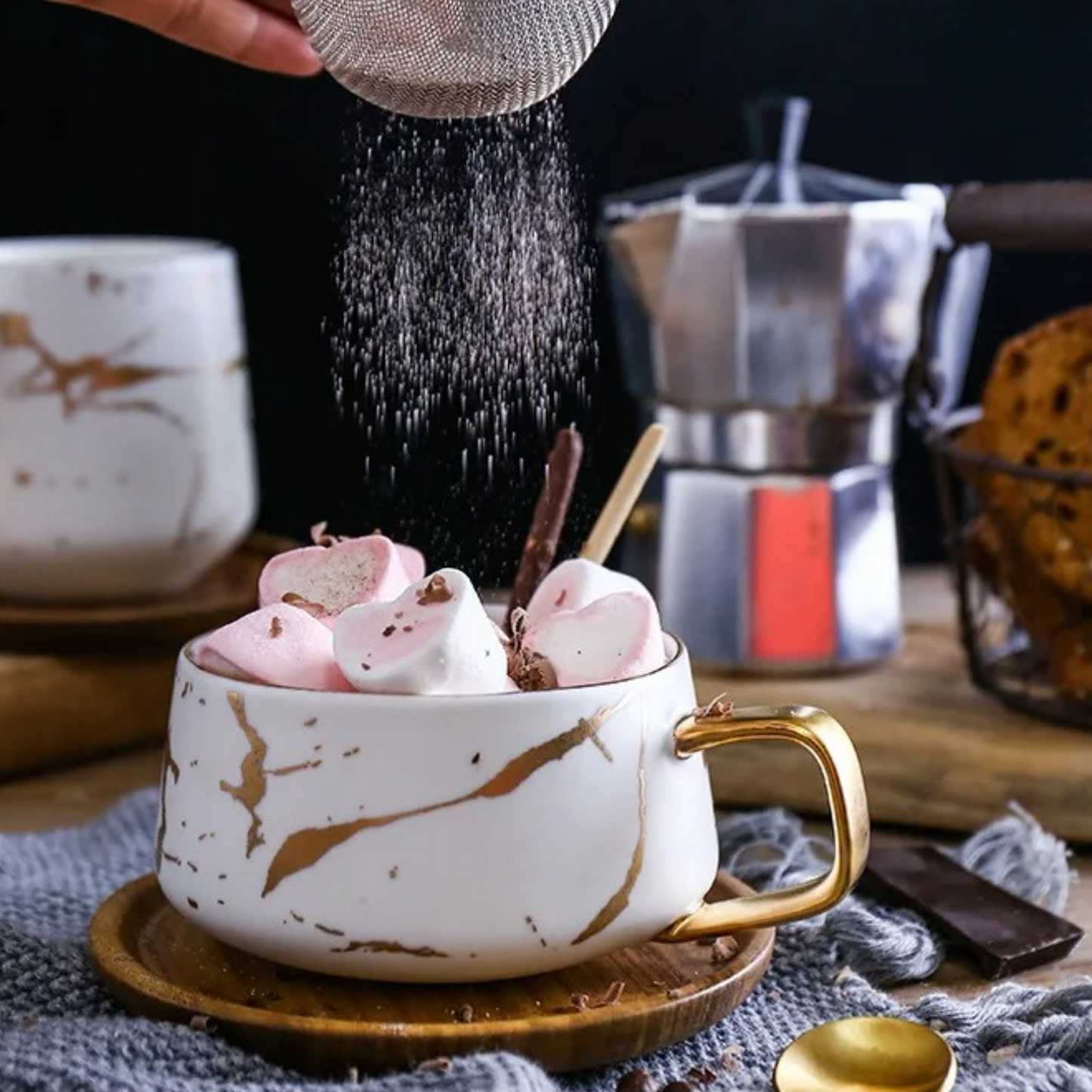 Taza de Mármol para Café. Taza para Latte y Té. Taza de Lujo. Juego de Taza y Plato. 350 ml. Color Blanco