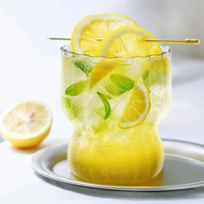 Vasos de Vidrio para Agua, Bebidas, Cóctel, Mojito, Margarita. Set de Vasos con Popotes. Diseño Oruga y Acanalado (4 x 300 ml)