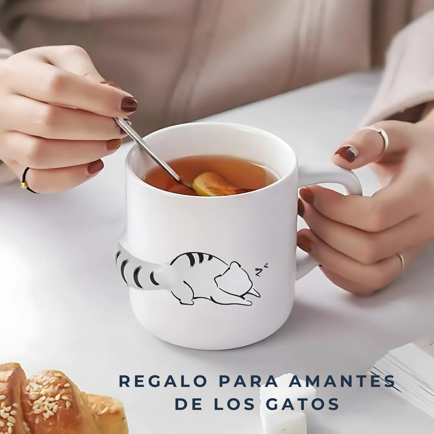 Taza de Gato con Cola en 3D. Diseño de Gatito Dormilón. Taza para Amante de los Gatos. Taza para Café de 350 ml.