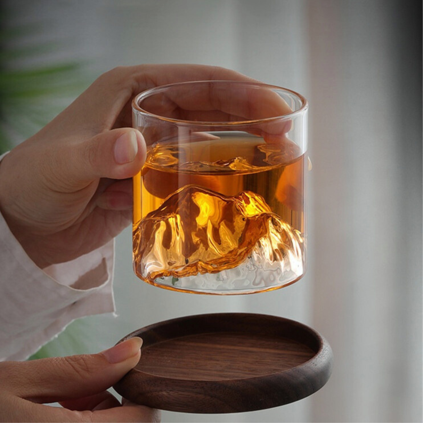 Vasos de Whisky, 300 ml. Set de 2 Vasos de Montaña para Whiskey, Bourbon, Ron, Coñac, Mezcal, Vino. Hechos a mano en Vidrio de Borosilicato. Modernos, Elegantes