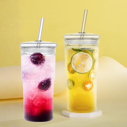 Vasos de Vidrio con Tapa y Popote. Set de Vasos Acanalados para Café Frío, Té Helado, Soda, Frappé, Cold Brew. Modernos, Elegantes (2 x 600 ml)