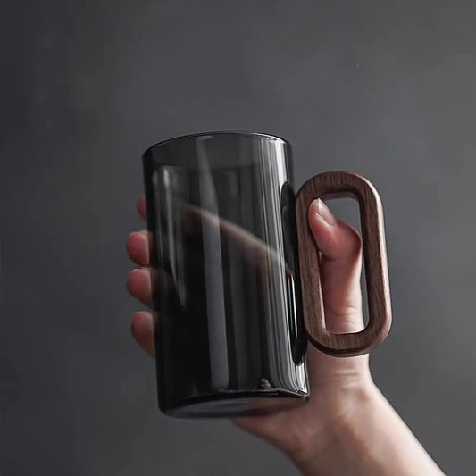 Tazas Nórdicas para Café, Té, Cóctel. Taza Hecha a Mano de Vidrio Borosilicato y Asa de Madera. Set de 2 Tazas Elegantes. 350 ml. Color Gris